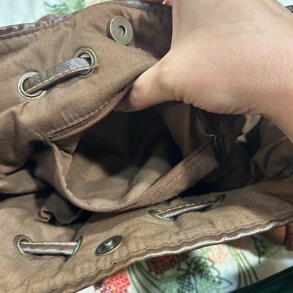 Vintage Levi's Western Mocha Brown Faux Leather Drawstring Handbag Bucket Purse - Picture 8 of 12